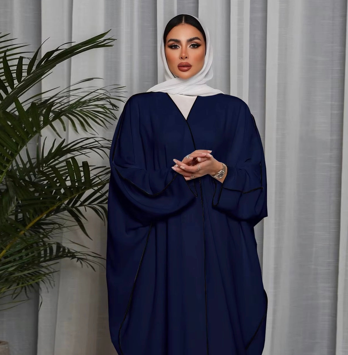 Abaya Hanae – Élégance Oversized avec Ceinture - Style Dubai