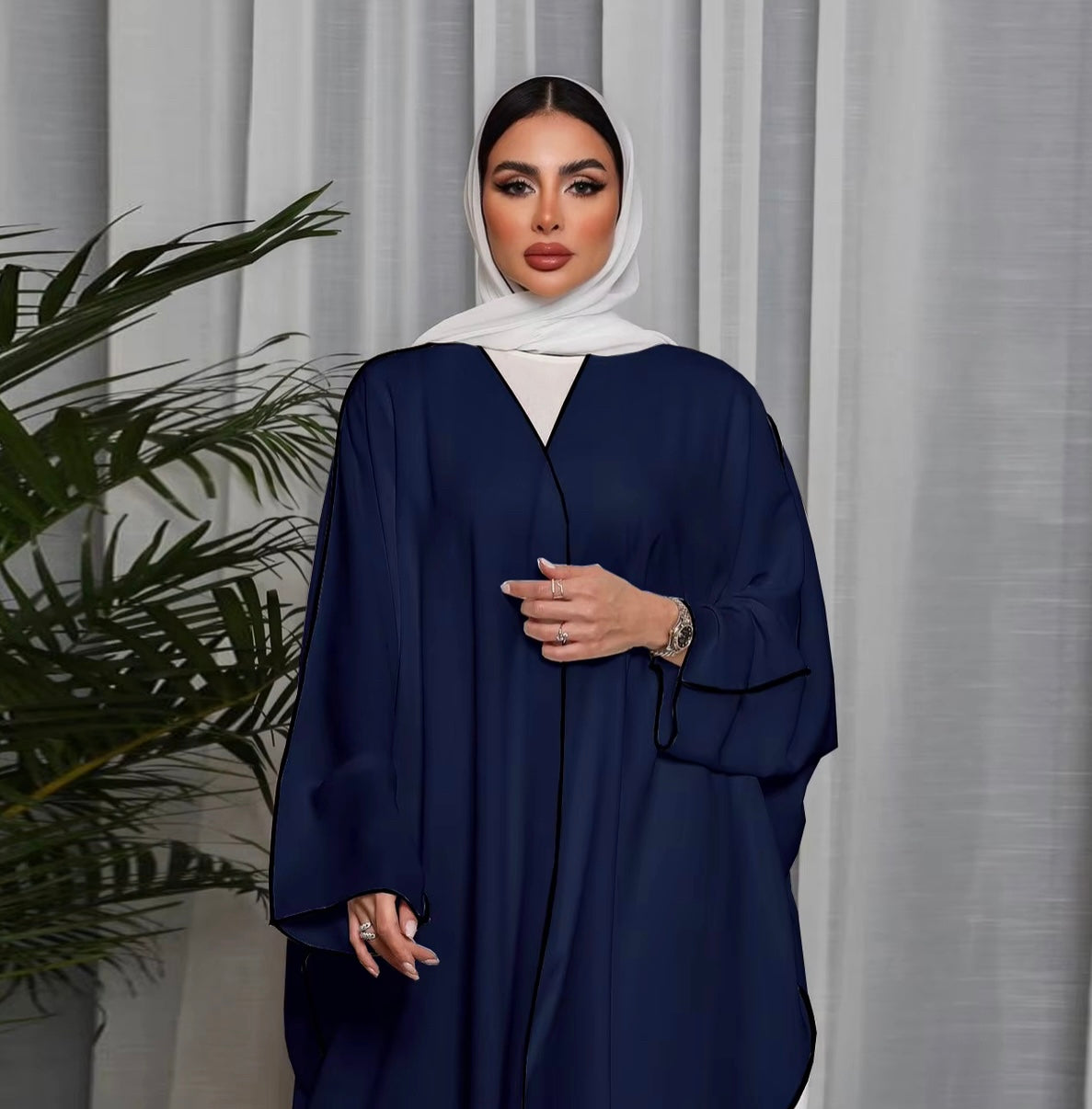 Abaya Hanae – Élégance Oversized avec Ceinture - Style Dubai