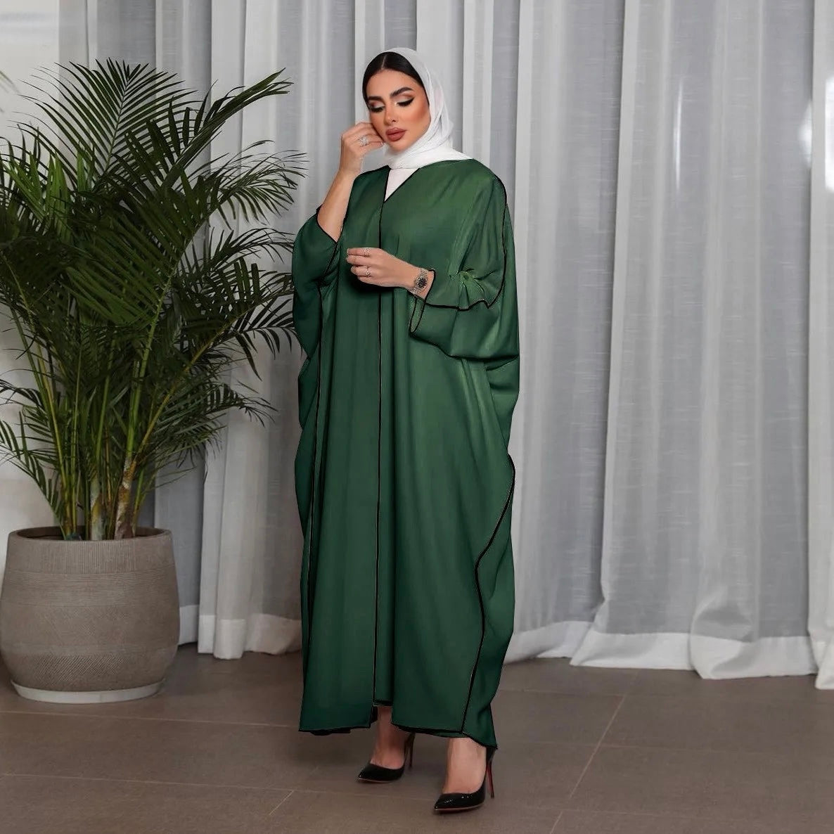 Abaya Hanae – Élégance Oversized avec Ceinture - Style Dubai