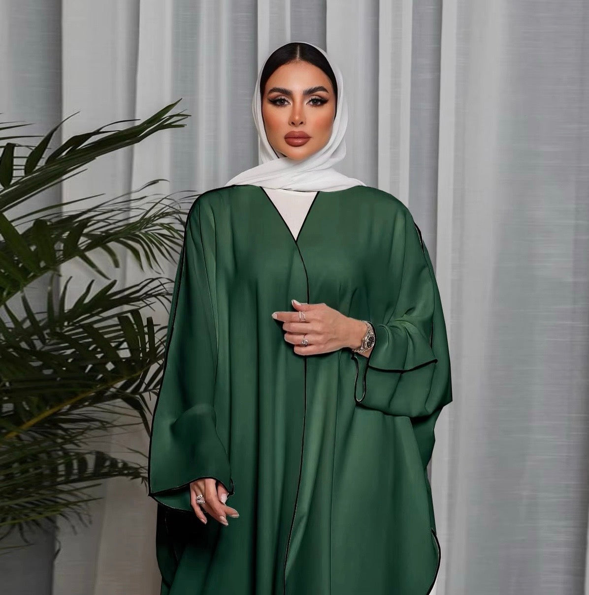 Abaya Hanae – Élégance Oversized avec Ceinture - Style Dubai