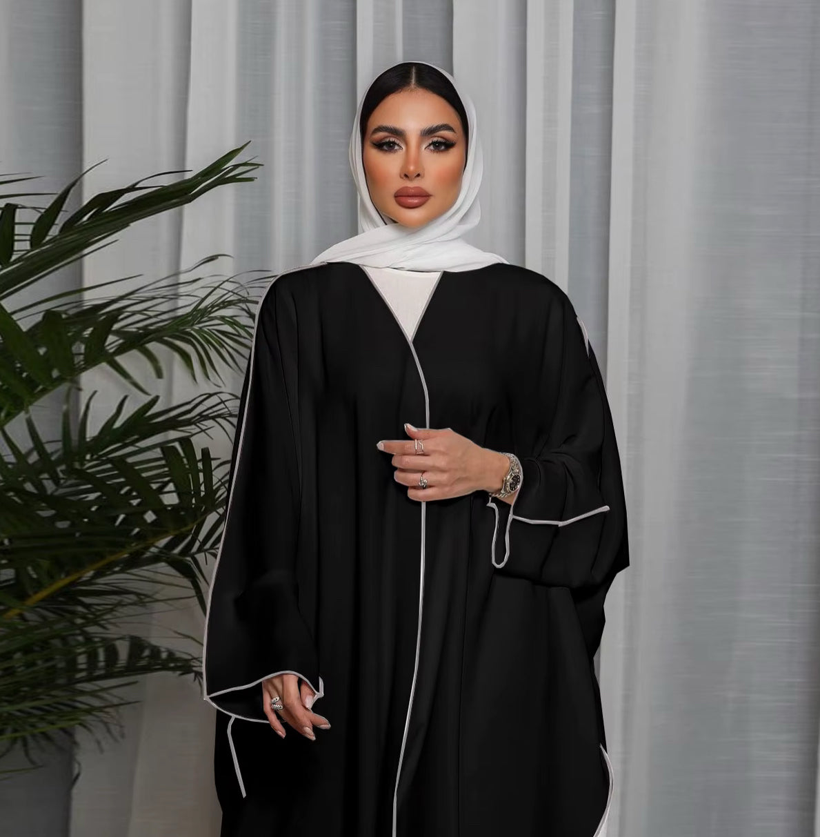 Abaya Hanae – Élégance Oversized avec Ceinture - Style Dubai